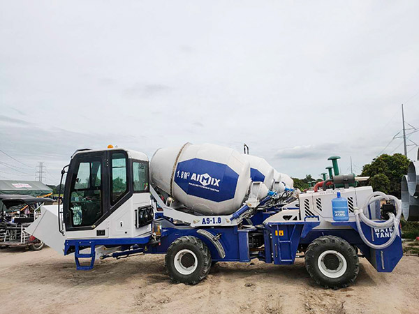 self-loading concrete mixer pump