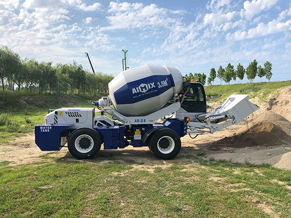 Benefits Of A Self Loading Concrete Mixer