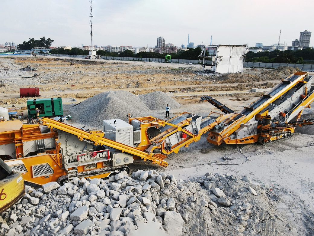 Aimix Crawler Crushing Plant and Screening Plant In Malaysia for Sale