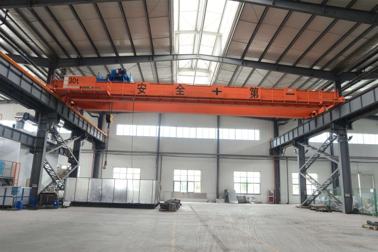 overhead workshop crane